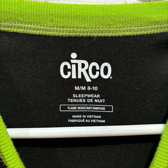 CIRCO Boy’s Green / Black Skeleton Long Sleeve Sleepwear PJ Pajama Shirt Top - M - Picture 2 of 4